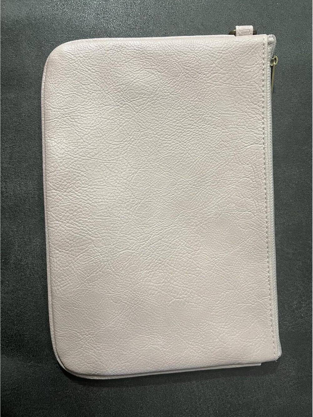 Thirty-One Beige Faux Leather Makeup Bag with Zipper